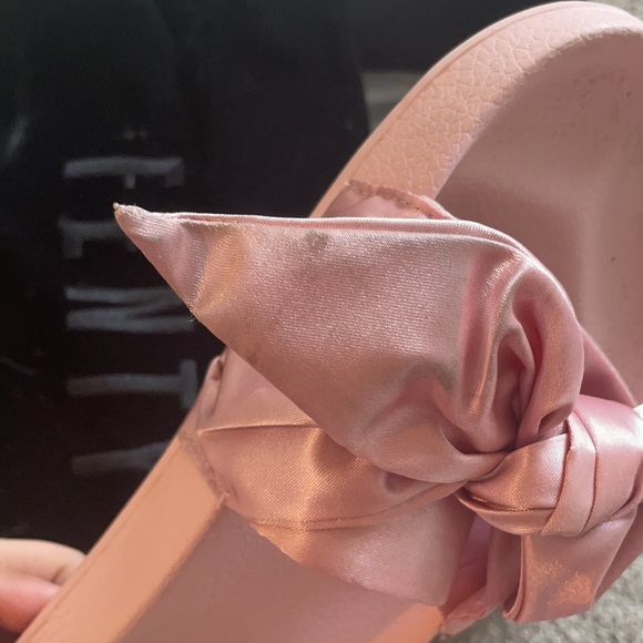 Puma x Rihanna Fenty bow slides, pink UK 7 - Picture 6 of 10